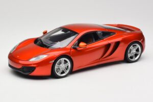 McLaren MP4-12C Orange Metallic Minichamps 1:18 110133020 Metalas