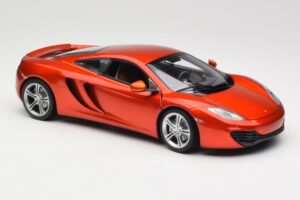 McLaren MP4-12C Orange Metallic Minichamps 1:18 110133020 Metalas - nuotrauka 6 iš 8