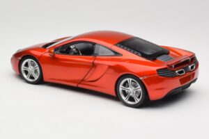 McLaren MP4-12C Orange Metallic Minichamps 1:18 110133020 Metalas - nuotrauka 7 iš 8