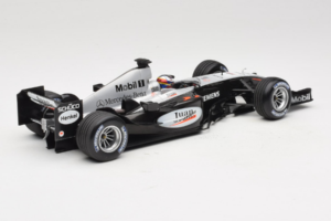 McLaren MP4-19 Mercedes J.P. Montoya Test Car 2005 Minichamps 1:18 533051880 Metalas - nuotrauka 2 iš 7