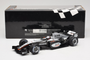 McLaren MP4-19 Mercedes J.P. Montoya Test Car 2005 Minichamps 1:18 533051880 Metalas - nuotrauka 6 iš 7