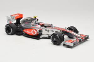 McLaren MP4-24 Mercedes #2 H. Kovalainen F1 2009 Dealer Edition Minichamps 1:18 B66960041 Metalas - nuotrauka 4 iš 7