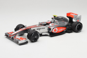 McLaren MP4-24 Mercedes #2 H. Kovalainen F1 2009 Minichamps 1:18 503091802 Metalas
