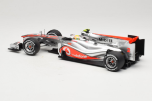 McLaren MP4-25 Mercedes #2 L. Hamilton Vodafone McLaren F1 2010 Minichamps 1:18 530101802 Metalas - nuotrauka 5 iš 7