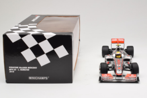 McLaren MP4-25 Mercedes #2 L. Hamilton Vodafone McLaren F1 2010 Minichamps 1:18 530101802 Metalas - nuotrauka 7 iš 7