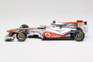 McLaren MP4-26 Mercedes #3 L. Hamilton Vodafone McLaren Showcar F1 2011 Minichamps 1:18 530111873 Metalas - nuotrauka 3 iš 7