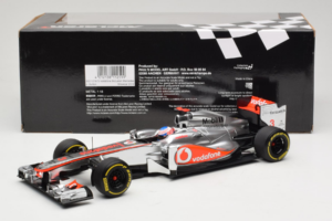 McLaren MP4-27 Mercedes #3 J. Button Vodafone McLaren Showcar F1 2012 Minichamps 1:18 530121873 Metalas - nuotrauka 6 iš 7
