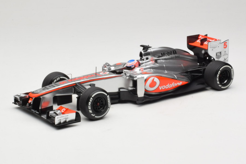 McLaren MP4-28 Mercedes #5 J. Button Vodafone McLaren F1 2013 Minichamps 1:18 530131805 Metalas