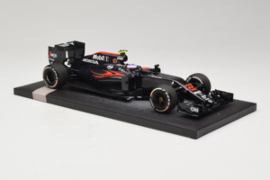 McLaren MP4-31 Honda #22 J. Button McLaren Honda F1 Team Chinese Grand Prix 2016 Minichamps 1:18 537161822 Metalas - nuotrauka 4 iš 7
