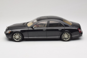 Maybach 57S Juodas AUTOart 1:18 76156 Metalas - nuotrauka 4 iš 7
