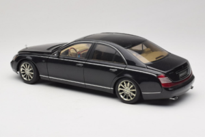 Maybach 57S Juodas AUTOart 1:18 76156 Metalas - nuotrauka 6 iš 7