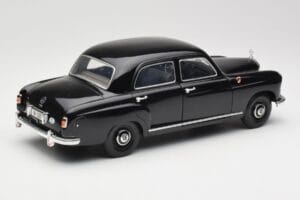 Mercedes 180 W120 Ponton Juodas Revell 1:18 08973 Metalas - nuotrauka 3 iš 8