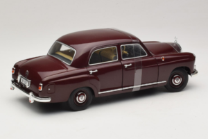 Mercedes 180 Ponton Tamsiai Raudonas Revell 1:18 08876 Metalas - nuotrauka 2 iš 6