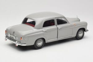Mercedes 180 W120 Ponton Graphite Grey Revell 1:18 08974 Metalas - nuotrauka 3 iš 8