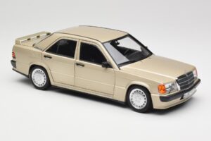 Mercedes 190E W201 2.3-16 Smoke Silver Metallic Norev 1:18 183831 Metalas - nuotrauka 6 iš 8