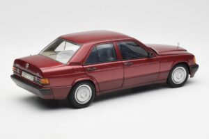 Mercedes 190E W201 2.0 Raudonas Dealer Edition AUTOart 1:18 B66040383 Metalas - nuotrauka 3 iš 8