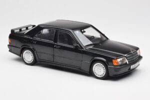 Mercedes 190E 2.3-16 W201 Juodas Dilerio Leidimas Norev 1:18 B66040663 Metalas - nuotrauka 6 iš 8