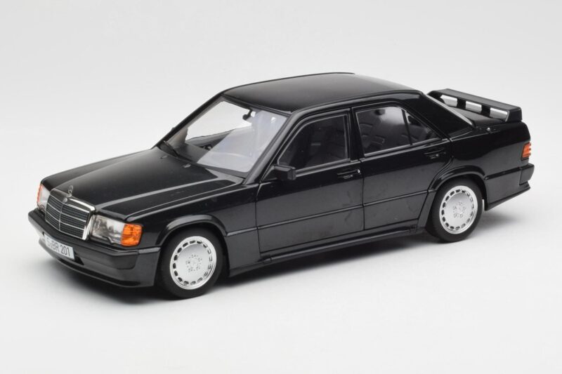 Mercedes 190E 2.3-16 W201 Juodas Dilerio Leidimas Norev 1:18 B66040663 Metalas