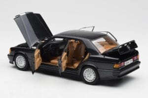 Mercedes 190E 2.3-16 W201 Mėlynai Juodas Metallic AUTOart 1:18 76122 Metalas - nuotrauka 5 iš 8