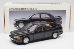 Mercedes 190E 2.3-16 W201 Mėlynai Juodas Metallic AUTOart 1:18 76122 Metalas - nuotrauka 8 iš 8