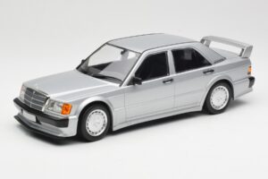 Mercedes 190E 2.5-16 EVO 1 W201 Sidabrinis Minichamps 1:18 155036001 Metalas