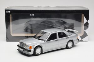 Mercedes 190E 2.5-16 EVO 1 W201 Sidabrinis Minichamps 1:18 155036001 Metalas - nuotrauka 6 iš 6