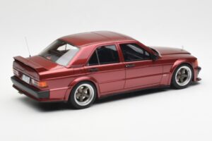 Mercedes 190E 2.5-16 W201 RAUH-Welt Republik Raudonas Otto 1:18 OT1083 Derva - nuotrauka 2 iš 6