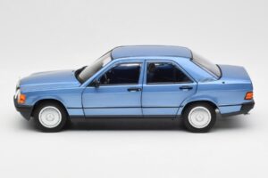 Mercedes 190E W201 Diamond Mėlynas Dilerio Leidimas Norev 1:18 B66040661 Metalas - nuotrauka 4 iš 8
