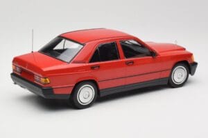 Mercedes 190E W201 Raudonas Minichamps 1:18 155037000 Metalas - nuotrauka 2 iš 6