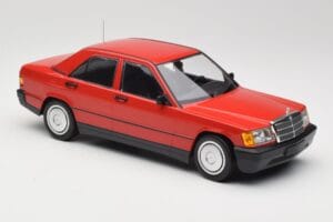 Mercedes 190E W201 Raudonas Minichamps 1:18 155037000 Metalas - nuotrauka 4 iš 6