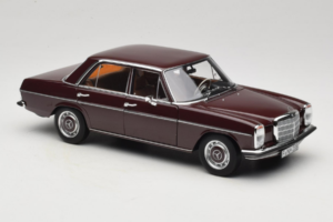 Mercedes 200 W115 Tamsiai Raudonai Ruda Norev 1:18 183778 Metalas - nuotrauka 6 iš 8