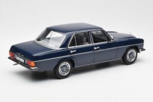 Mercedes 200 W114 Midnight Mėlynas Dilerio Leidimas Norev 1:18 B66040694 Metalas - nuotrauka 3 iš 8