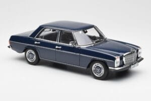 Mercedes 200 W114 Midnight Mėlynas Dilerio Leidimas Norev 1:18 B66040694 Metalas - nuotrauka 6 iš 8