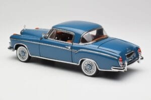 Mercedes 220 SE W128 Mėlynas Sun Star 1:18 3561 Metalas - nuotrauka 7 iš 8