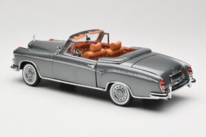 Mercedes 220 SE W128 Kabrioletas Grey Metallic Sun Star 1:18 3352-M1 Metalas - nuotrauka 7 iš 8