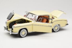 Mercedes 220 SE W128 Coupe Bežas Sun Star 1:18 3562 Metalas - nuotrauka 2 iš 8