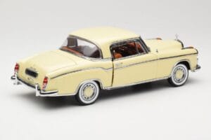 Mercedes 220 SE W128 Coupe Bežas Sun Star 1:18 3562 Metalas - nuotrauka 3 iš 8