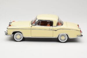 Mercedes 220 SE W128 Coupe Bežas Sun Star 1:18 3562 Metalas - nuotrauka 4 iš 8