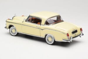 Mercedes 220 SE W128 Coupe Bežas Sun Star 1:18 3562 Metalas - nuotrauka 7 iš 8