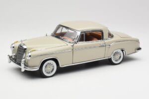 Mercedes 220 SE W128 Coupe Šviesiai Pilkas Sun Star 1:18 3568 Metalas