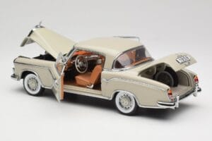 Mercedes 220 SE W128 Coupe Šviesiai Pilkas Sun Star 1:18 3568 Metalas - nuotrauka 5 iš 8