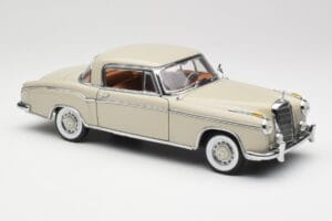 Mercedes 220 SE W128 Coupe Šviesiai Pilkas Sun Star 1:18 3568 Metalas - nuotrauka 6 iš 8