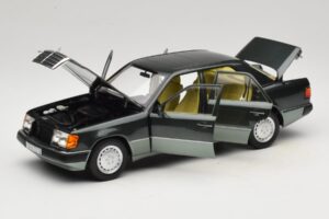 Mercedes 230E W124 Night Green Metallic Norev 1:18 183952 Metalas - nuotrauka 2 iš 8