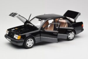 Mercedes 230E W124 AMG Wheels Juodas Riboto Leidimo Norev 1:18 183950 Metalas - nuotrauka 2 iš 12