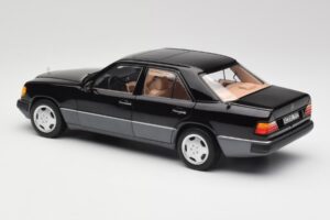 Mercedes 230E W124 AMG Wheels Juodas Riboto Leidimo Norev 1:18 183950 Metalas - nuotrauka 7 iš 12