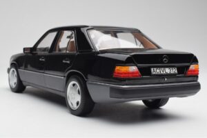 Mercedes 230E W124 AMG Wheels Juodas Riboto Leidimo Norev 1:18 183950 Metalas - nuotrauka 10 iš 12