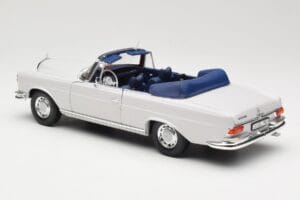 Mercedes 280 SE W111 Kabrioletas Šviesiai Pilkas Norev 1:18 183530 Metalas - nuotrauka 7 iš 8