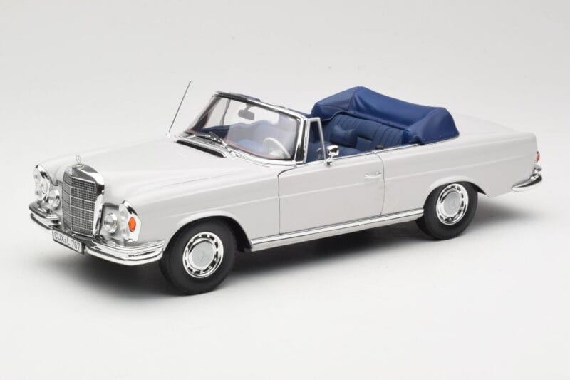 Mercedes 280 SE W111 Kabrioletas Šviesiai Pilkas Norev 1:18 183530 Metalas