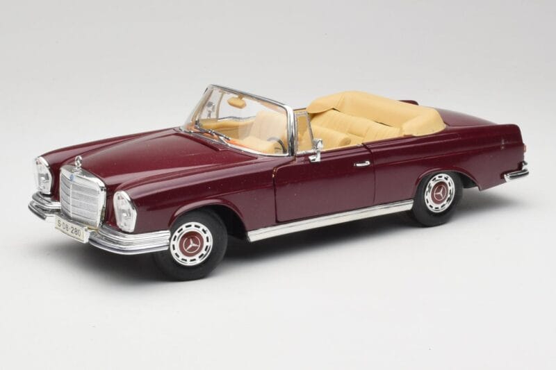 Mercedes 280SE W108 Bordeaux Raudonas Maisto 1:18 31811 Metalas