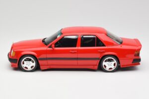 Mercedes 300E W124 6.0 AMG Signal Raudonas Otto 1:18 OT1104 Derva - nuotrauka 3 iš 6
